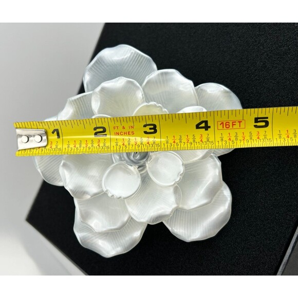 NIB WATERFORD Crystal White Rose Flower Head Paperweight Decor Floral Gift Lux - Picture 7 of 10